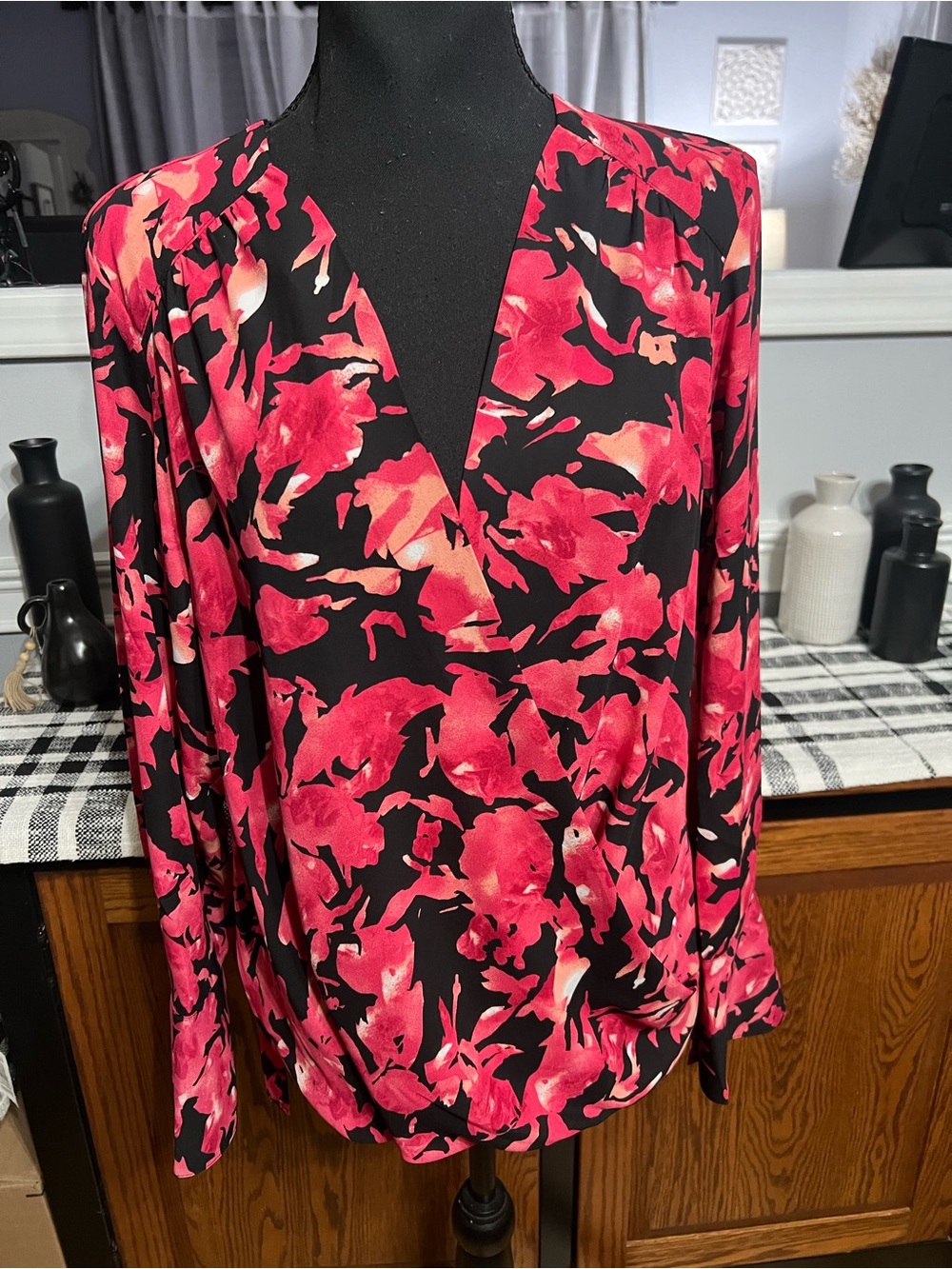 INC Women’s Black & Pink Floral V-Neck Long-Sleeve Top